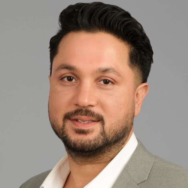 Shadab Siddiqui - Founder